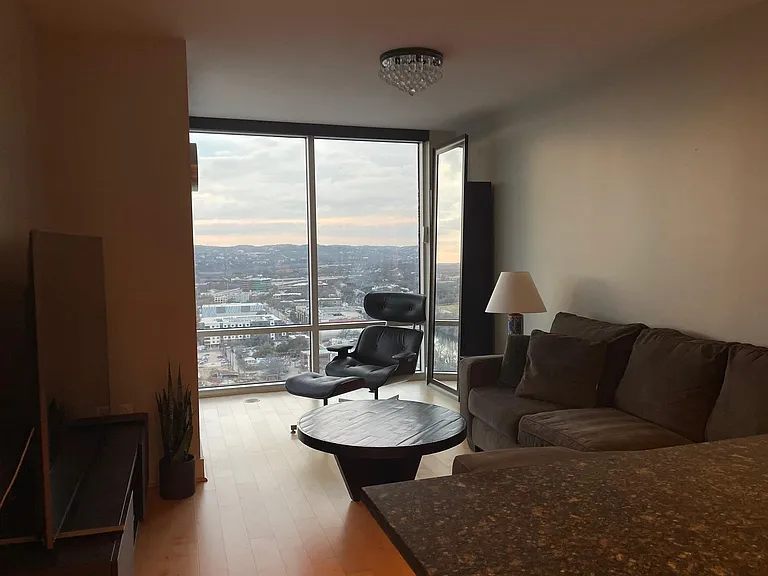 300 Bowie St #3204 — Photo 9