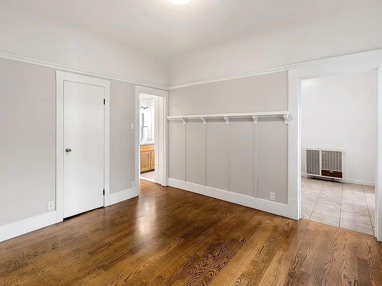 929 Pine Street — Photo 5