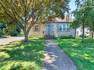 333 Maple St, Warwick, RI 02888