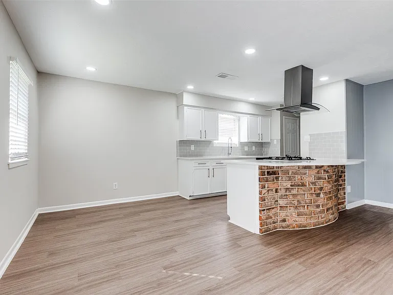 5426 Fairgreen Ln — Photo 12