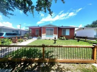 918 Wilshire Pl, Corpus Christi, TX 78411