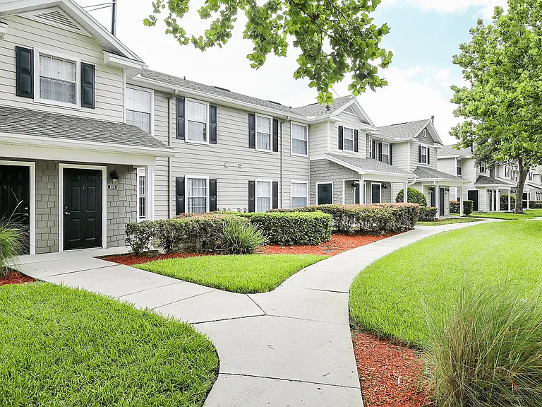 Cambridge Cove and Kathleen Pointe Apartment Homes — Photo 8