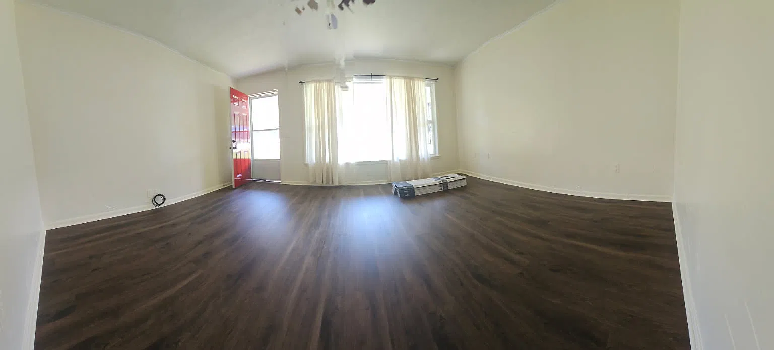 2 bed, 1.5 bath, 900 sqft, $2,400 — Photo 4