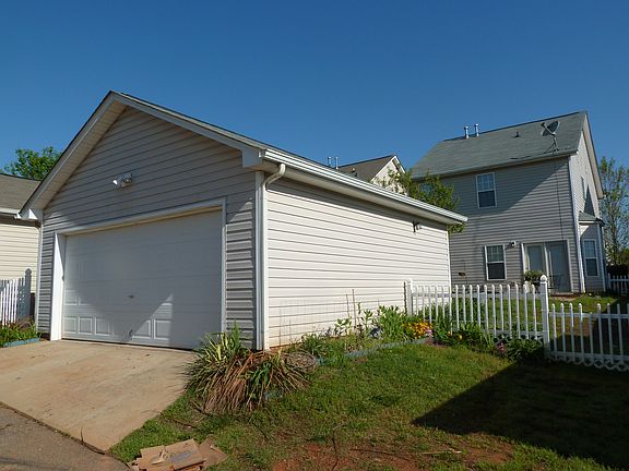 2nd image of 10938 Shelly Renee Dr