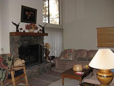 3rd image of 743 Lakeside Dr