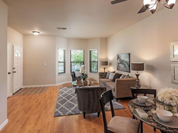 2nd image of 987 La Mesa Ter Unit D
