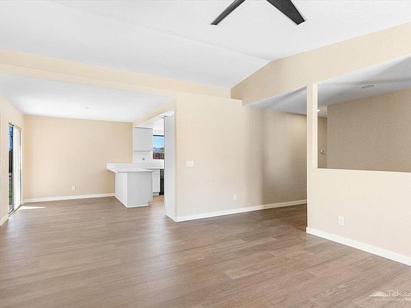 5th image of 20601 90th St