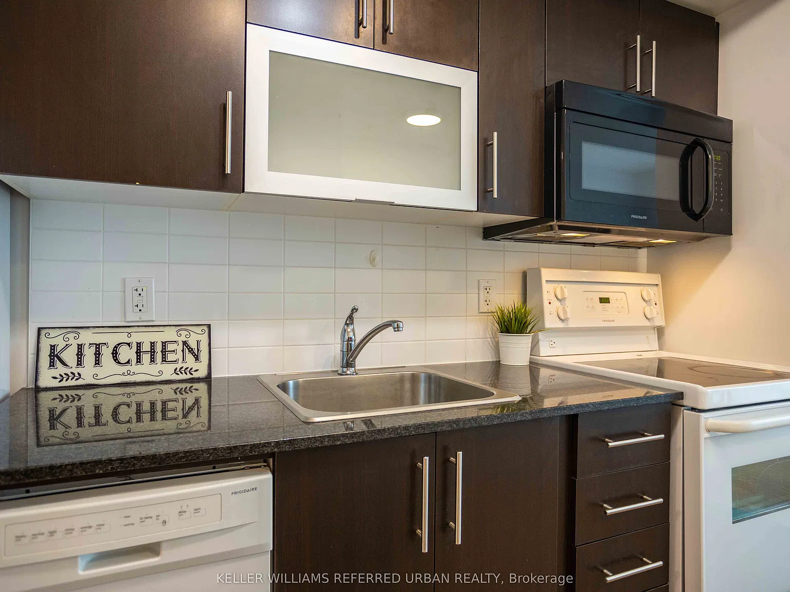 Studio, $1,950 — Photo 4