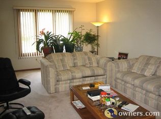 9 Anna Ln, Edison, NJ 08820