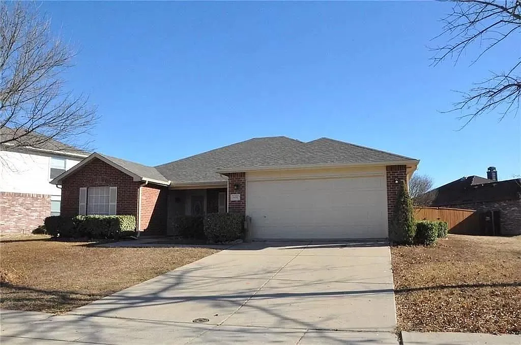 Gunters Mountain Ln, Wylie — Photo 1