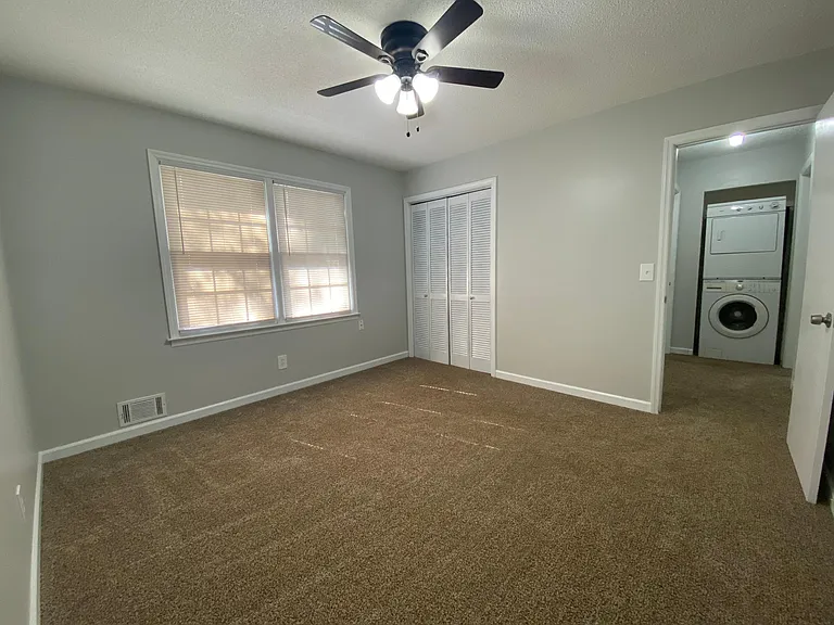 195 N Etowah Dr #2 — Photo 10