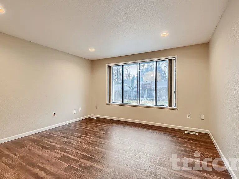 21612 49th Avenue Ct E — Photo 2