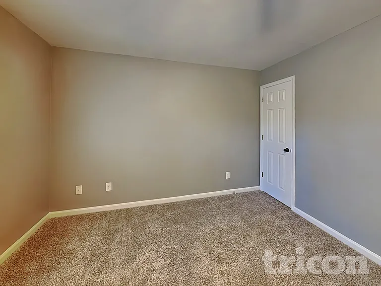 2242 Rosemoore Walk — Photo 12