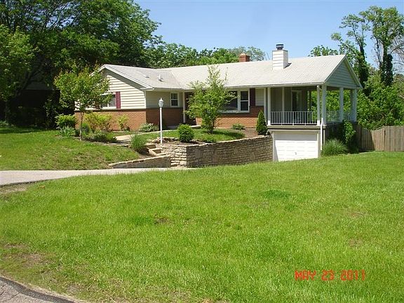 3rd image of 482 Wellesley Ave