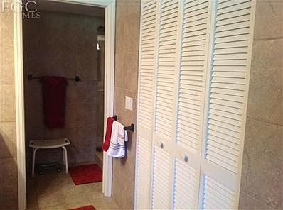 4th image of 5985 Trailwinds Dr APT 1225