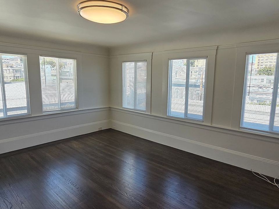 1st image of 1927 Grove St #1929