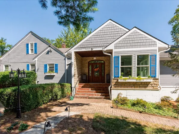 676 Asbury Rd, Cincinnati, OH 45255