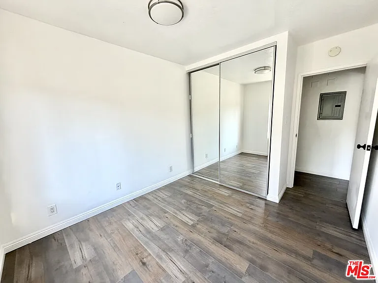 250 Linden Ave #201 — Photo 14