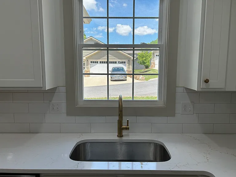 505 Hickory Tree Private Dr — Photo 8