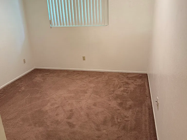 551 S Silktree Cir — Photo 7