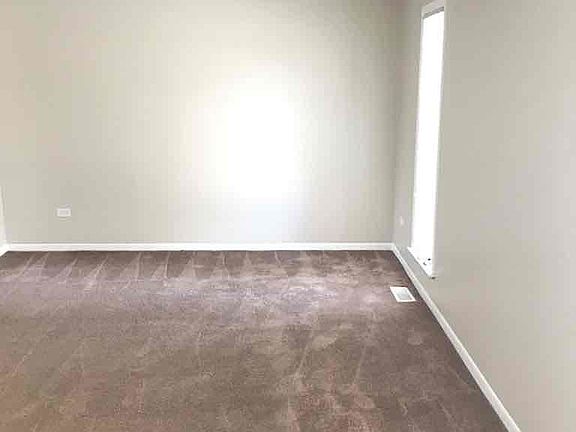 4th image of 22534 Pleasant Dr
