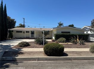 2437 Fordham Dr, Costa Mesa, CA 92626