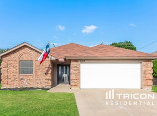 6517 Aires Dr, Arlington, TX 76001