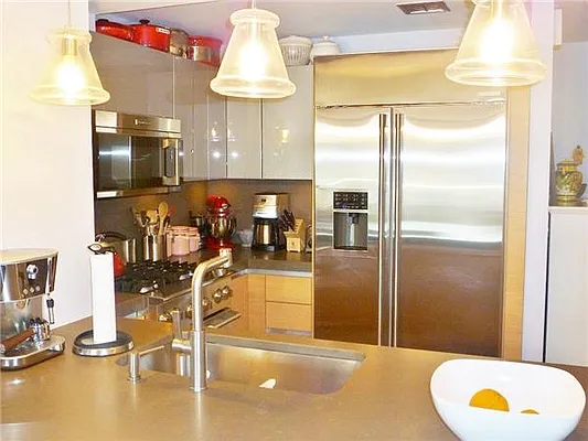 Rented by R New York | media 20