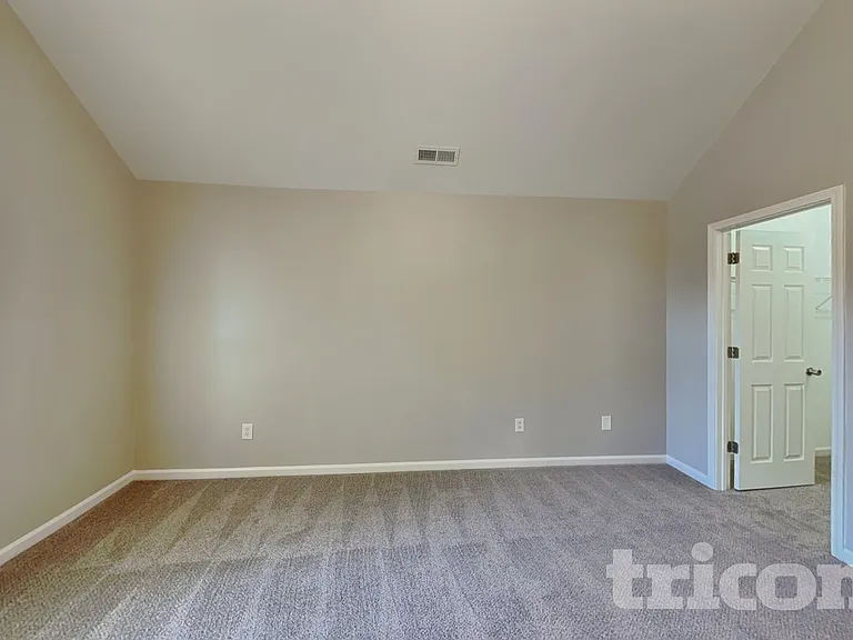 2303 Cilantro Way — Photo 8