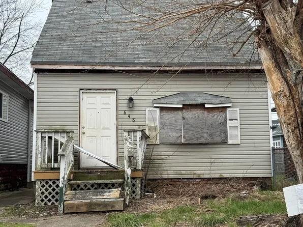 848 Truman St, Hammond, IN 46320