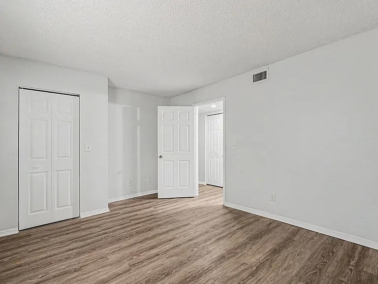 2181 Agora Cir SE — Photo 11