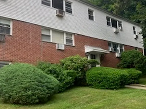172 Cherry Hill Drive #2B, Bridgeport, CT 06606