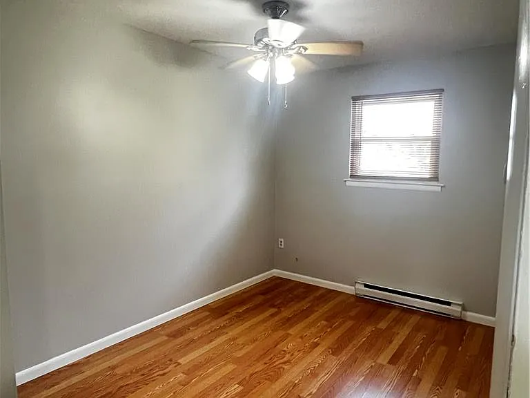 3113 Lucas Dr — Photo 9