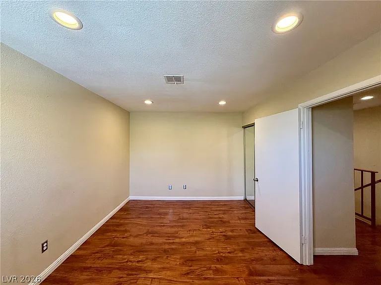 5923 Laredo St — Photo 41