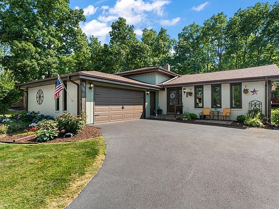 3rd image of 3615 Kingsway Dr