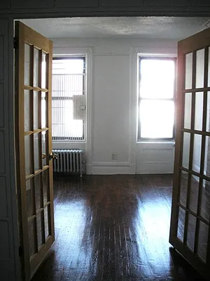 Rented by City Connections Realty | media 32