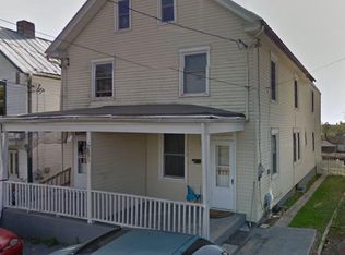 352 W Burkhart Ave, Chambersburg, PA