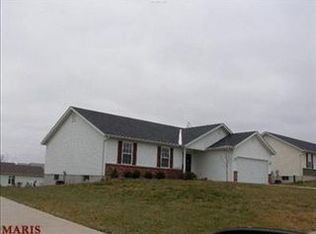 61 Canterbury Dr, Troy, MO 63379