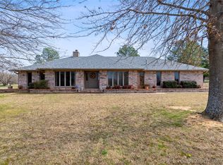 801 Hickory Hill Rd, Sapulpa, OK 74066