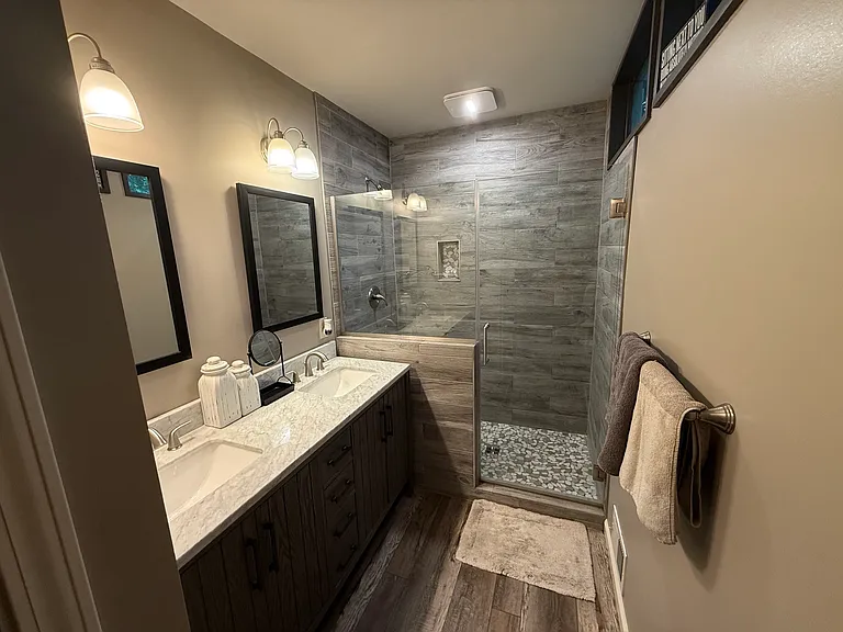449 Julie Anne Way — Photo 6
