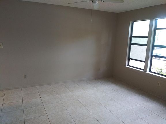 3rd image of 4033 Crockers Lake Blvd APT 1915