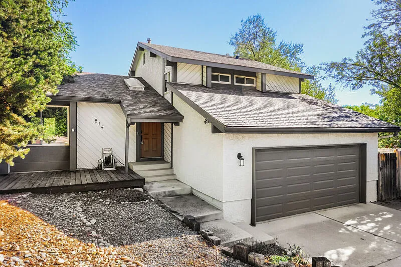 4 bed, 3.0 bath, 2055 sqft, $2,500 — Photo 3