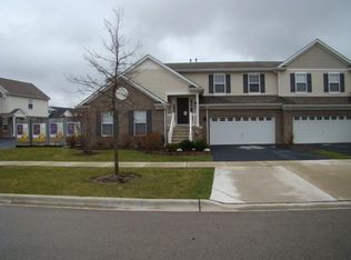 2633 Amber Rd, Algonquin, IL 60102
