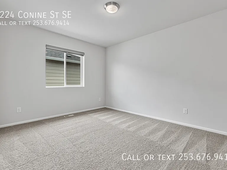 9224 Conine St SE — Photo 12