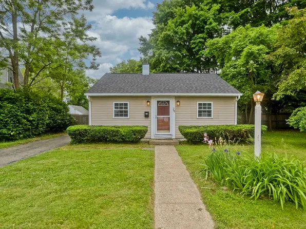29 Lawnwood Ave, Longmeadow, MA 01106