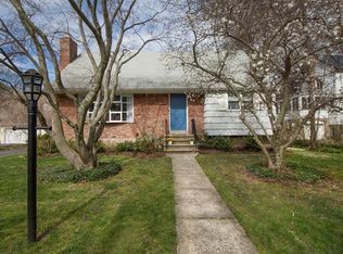 27 Kewanee Rd, New Rochelle, NY 10804