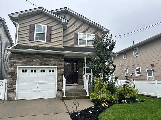 1st image of 1515 Sweetman Ave