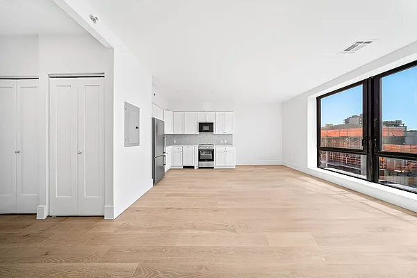 Rented by Bond New York | media 12