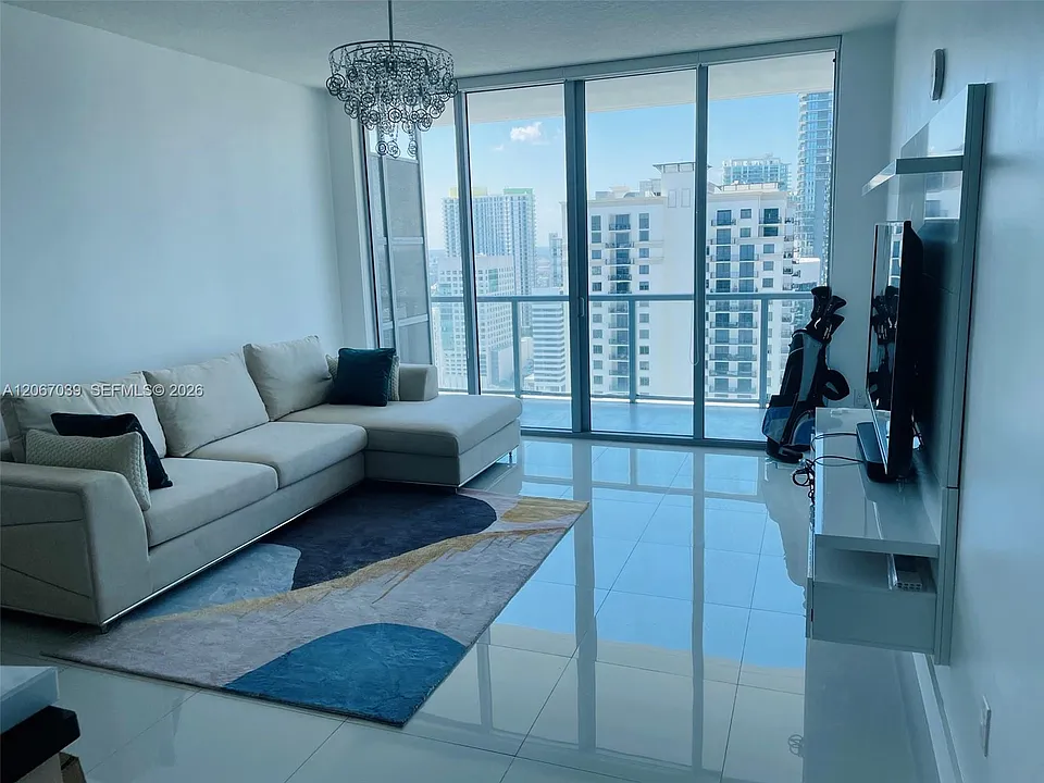 1111 SW 1st Ave #3624