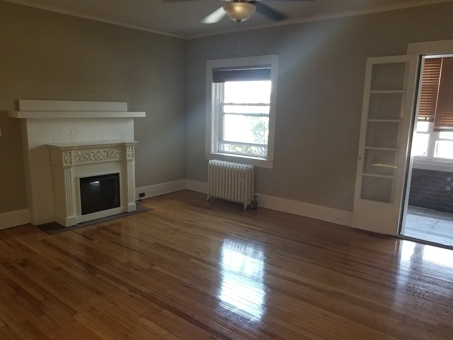 2 bed, 1050 sqft, $1,200 — Photo 2